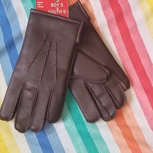 NWT Vintage Dark Brown Gloves Fits Youth or Women